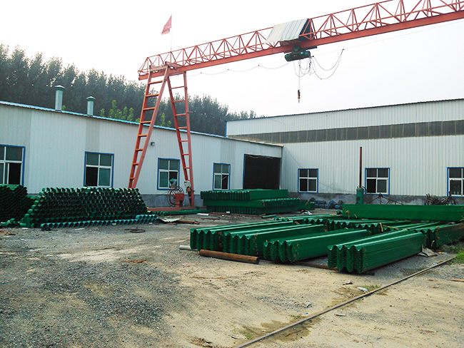 防撞护栏板 货场实景