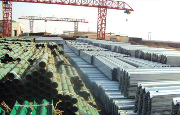 防撞护栏板 货场实景