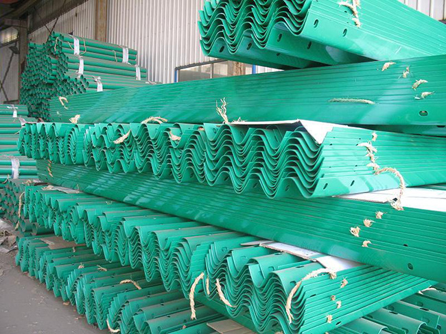 防撞护栏板 货场实景